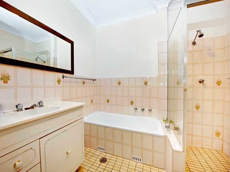 2/5-7 Wharf Road, Gladesville NSW 2111