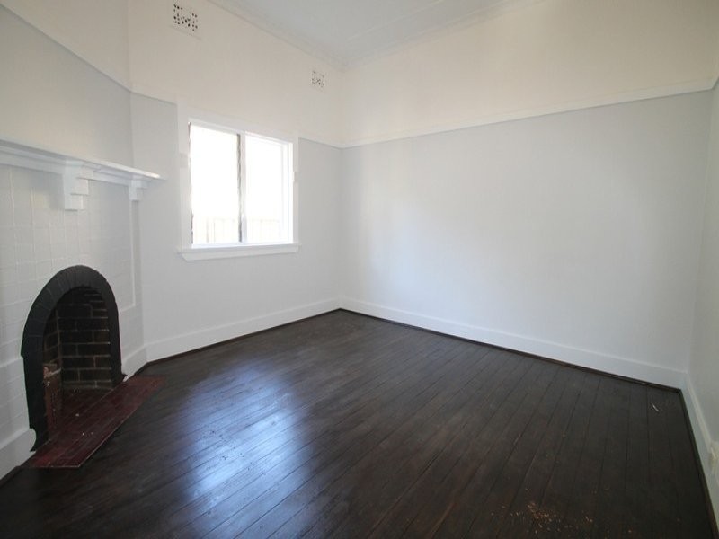 19 Stratford Avenue, Denistone NSW 2114