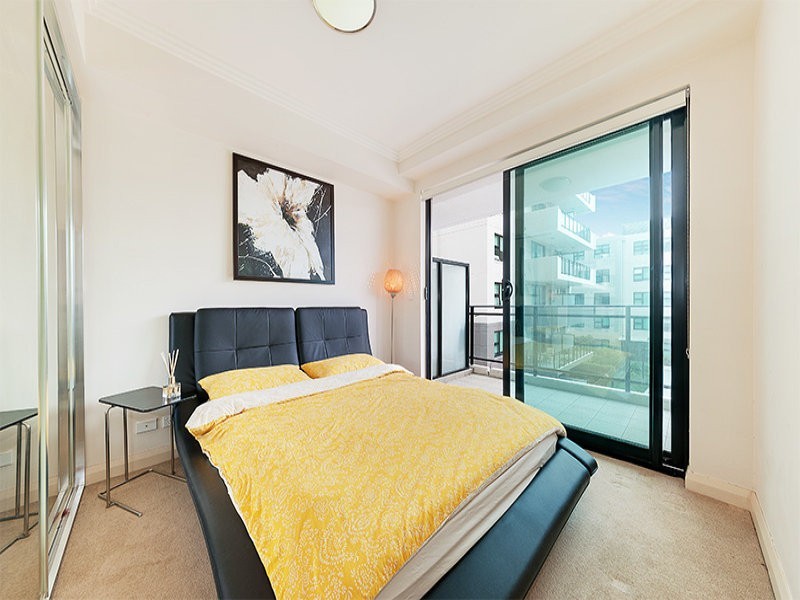 28/11 Bay Drive, Meadowbank NSW 2114