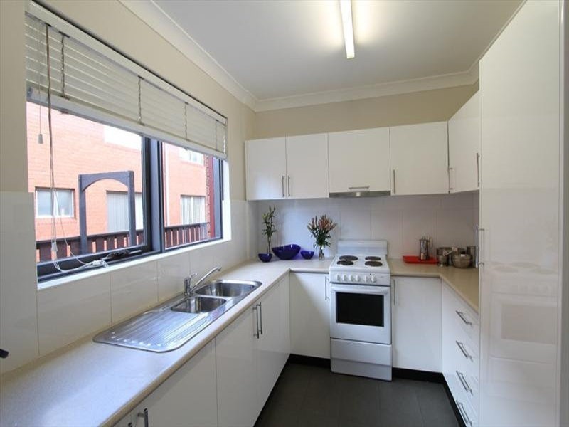 4/6 Pearson Street, Gladesville NSW 2111