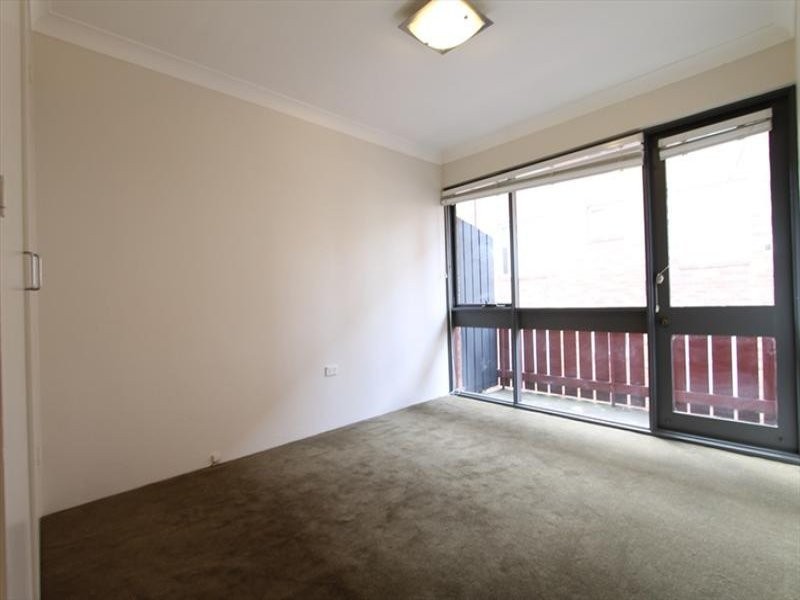 4/6 Pearson Street, Gladesville NSW 2111