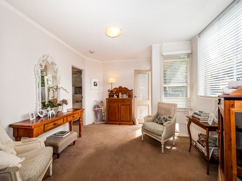 11/18 Pittwater Road, Gladesville NSW 2111