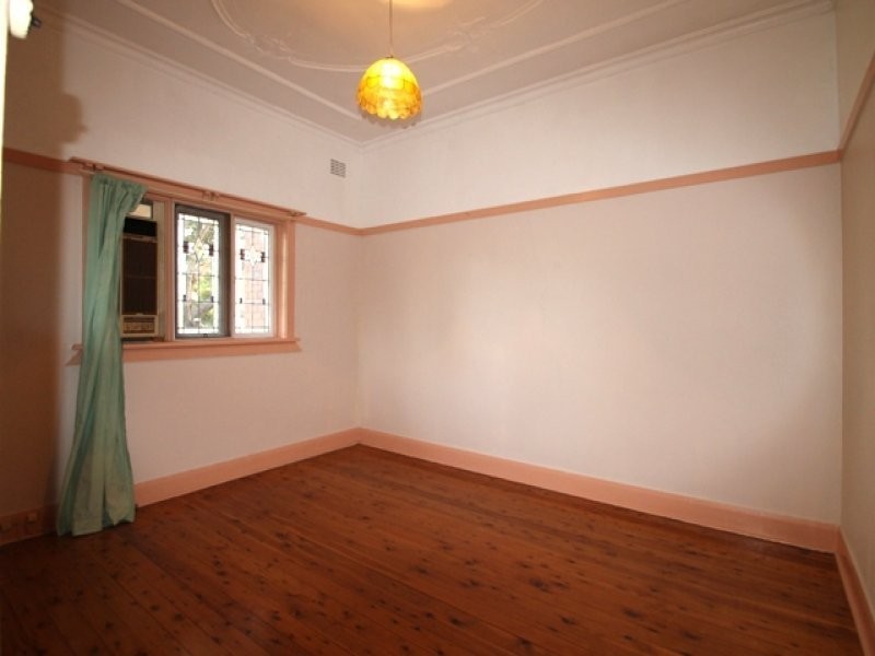 8A Junction Street, Gladesville NSW 2111