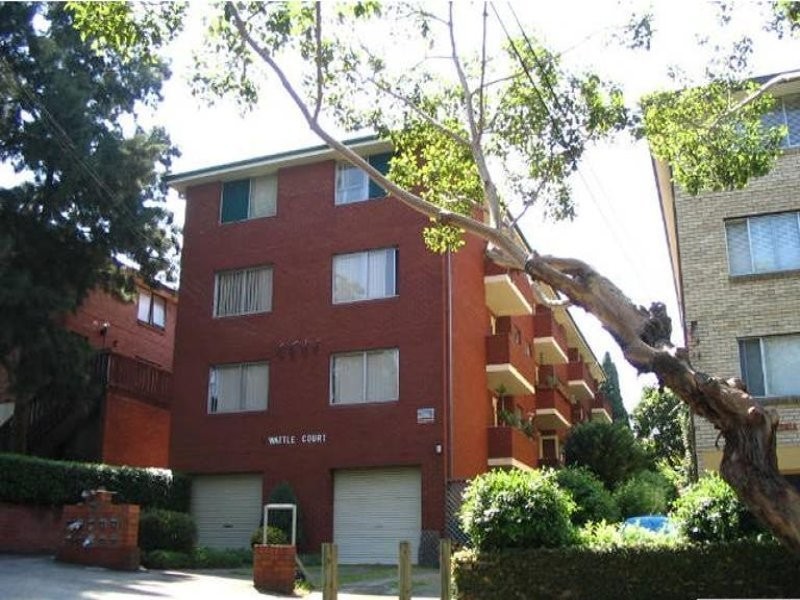 2/8 Pearson Street, Gladesville NSW 2111