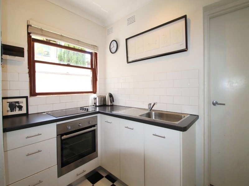 4/12 Pittwater Road, Gladesville NSW 2111