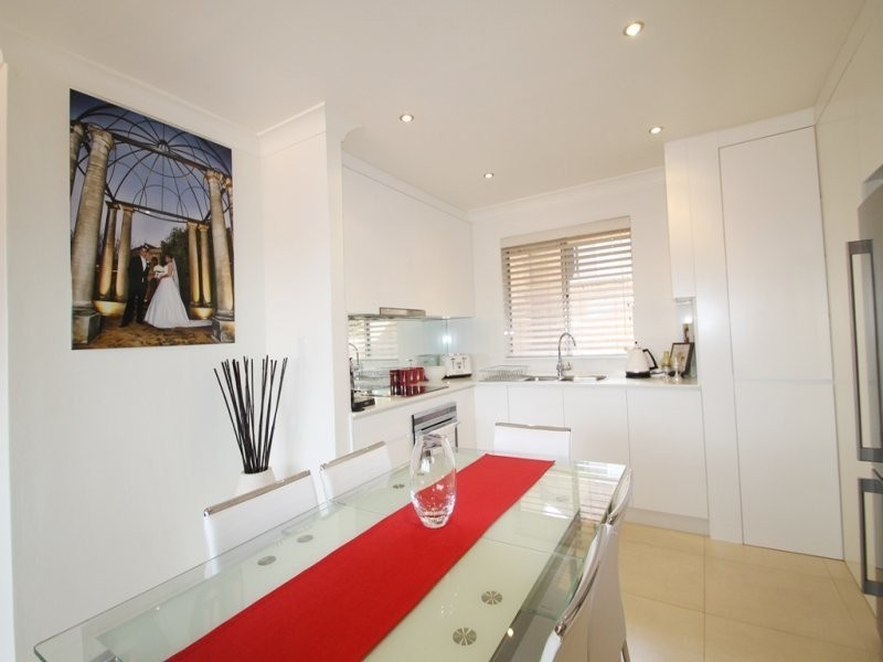 25 Ashburn Place, Gladesville NSW 2111