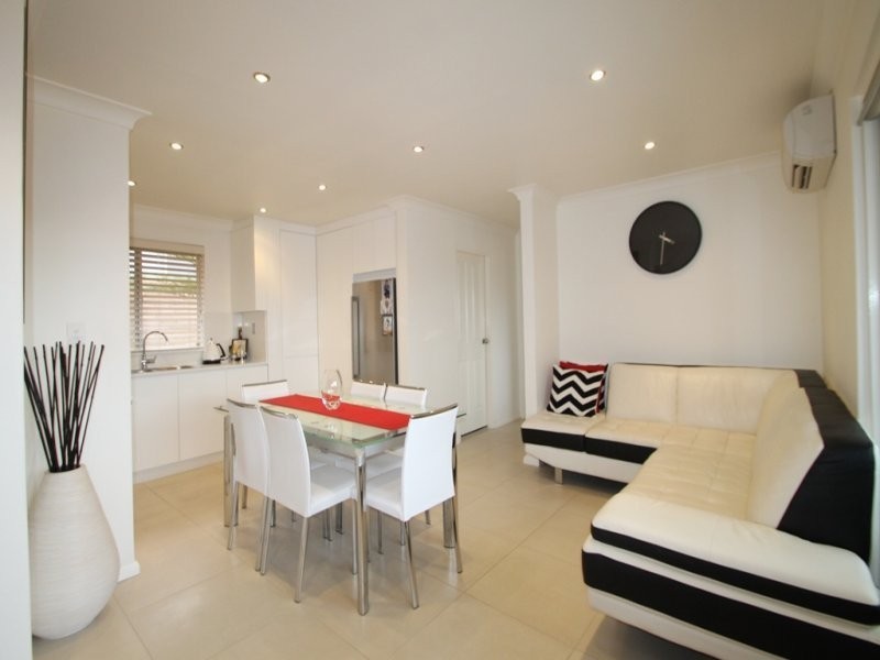 25 Ashburn Place, Gladesville NSW 2111