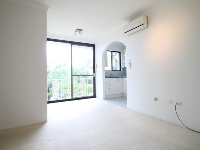8/29 Ashburn Place, Gladesville NSW 2111