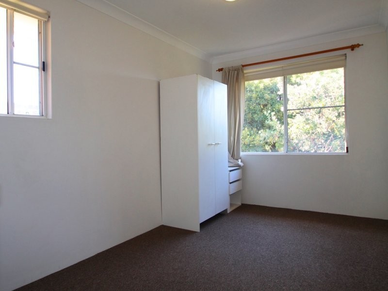 8/18 Linsley Street, Gladesville NSW 2111