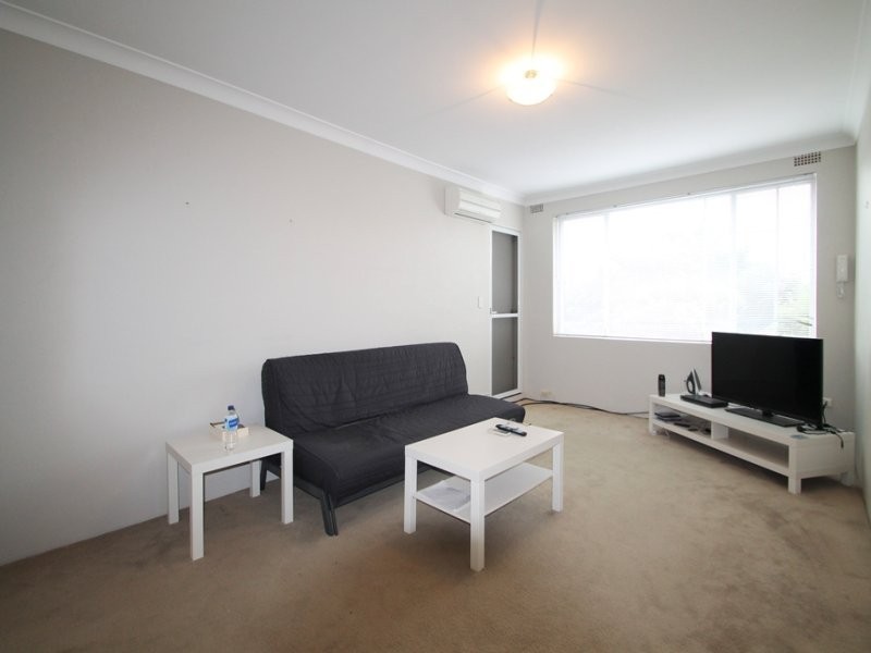 1/9 Cowell Street, Gladesville NSW 2111