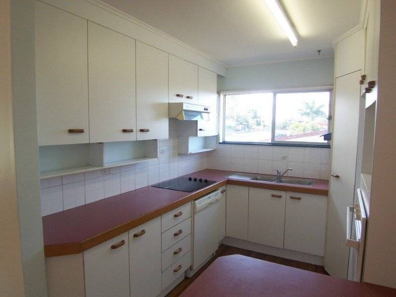 146 Newnham Rd, Mount Gravatt East QLD 4122