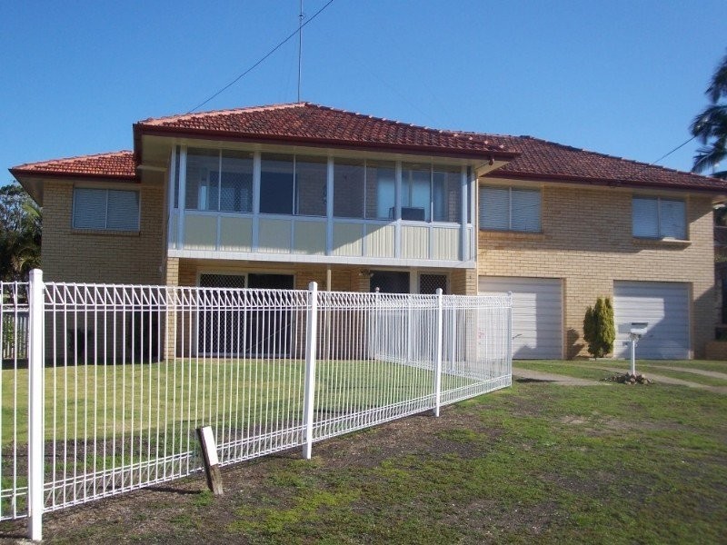 4 Rhyl Street, Macgregor QLD 4109