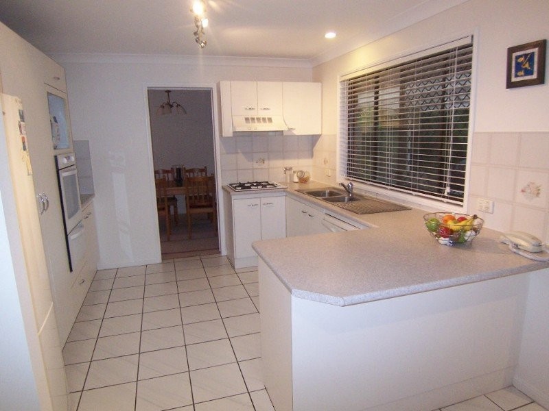 63 Koola St, Wishart QLD 4122