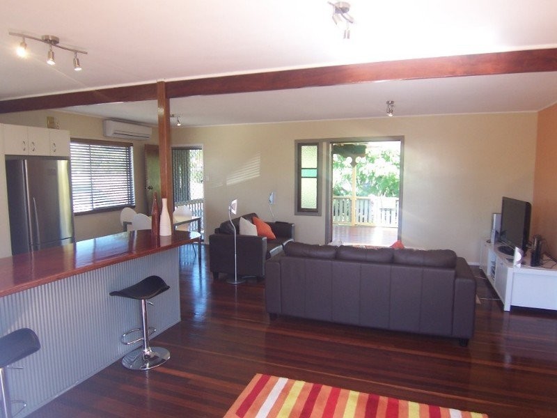 13 Liverpool St, Eight Mile Plains QLD 4113