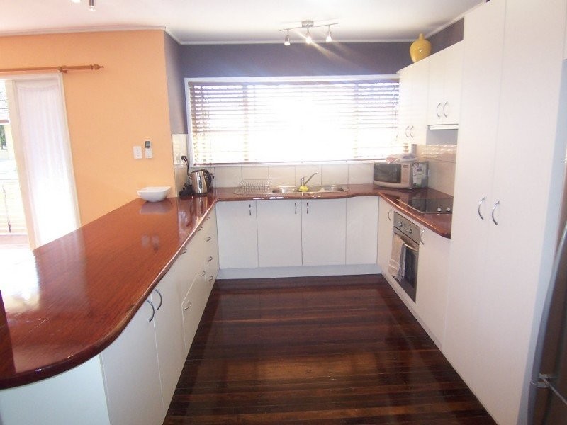 13 Liverpool St, Eight Mile Plains QLD 4113