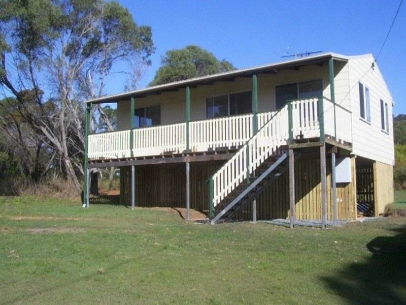 32 Woomera St, Russell Island QLD 4184