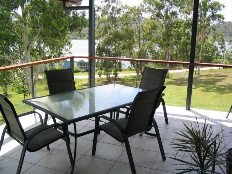 23 Island View Rd, Russell Island QLD 4184