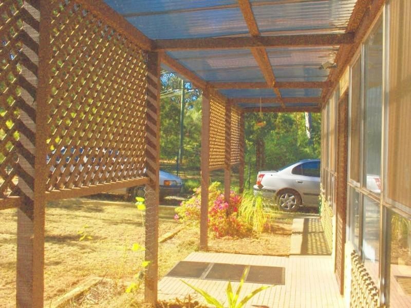 8 Deenya Pde, Russell Island QLD 4184