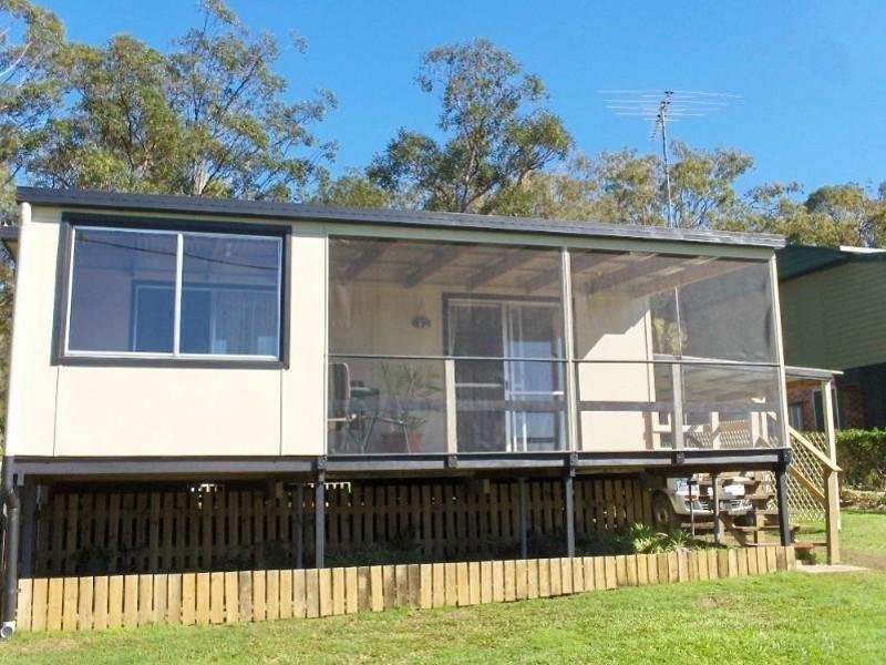 34 Inlet Ave, Russell Island QLD 4184