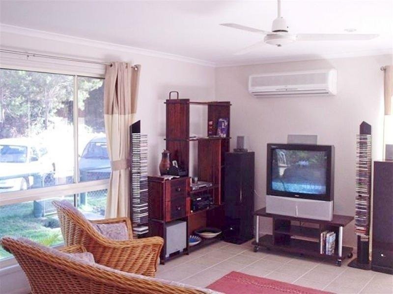 10 Hunters Road, Russell Island QLD 4184