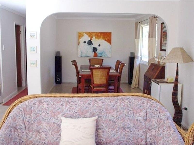 10 Hunters Road, Russell Island QLD 4184