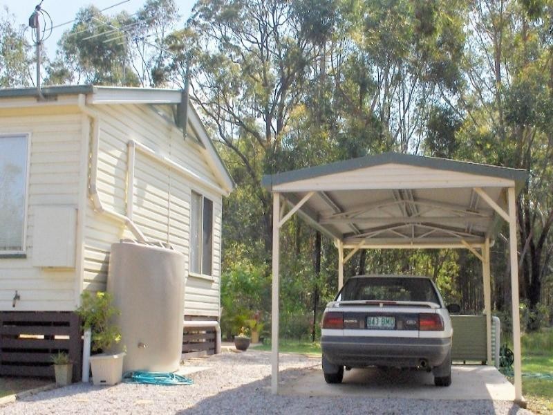 27 Leichhardt Tce, Russell Island QLD 4184