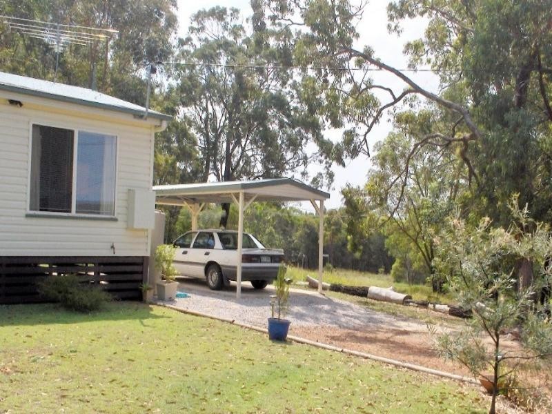 27 Leichhardt Tce, Russell Island QLD 4184