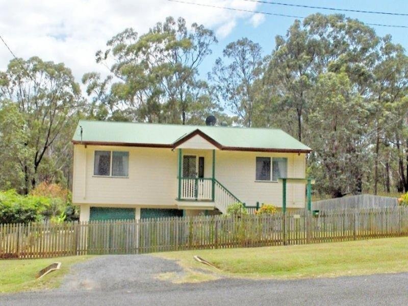 33 Hume St, Russell Island QLD 4184