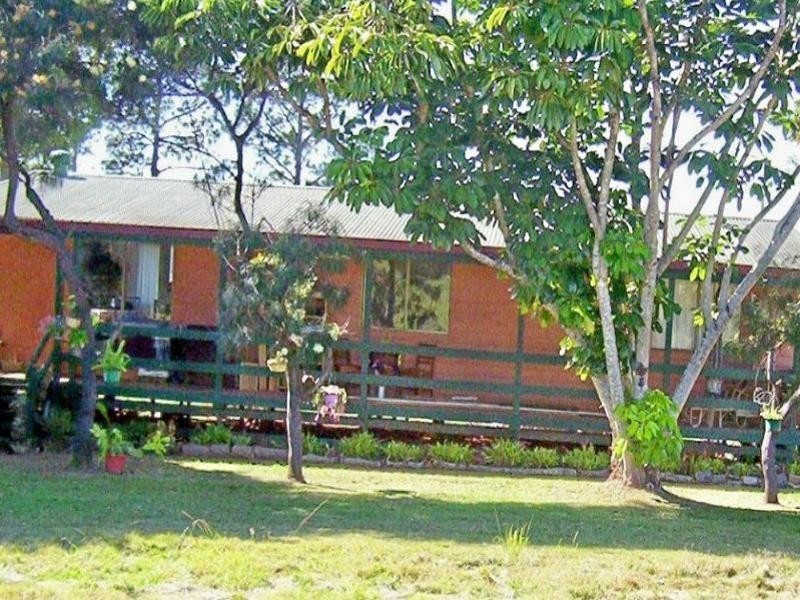 5 Highland St, Russell Island QLD 4184