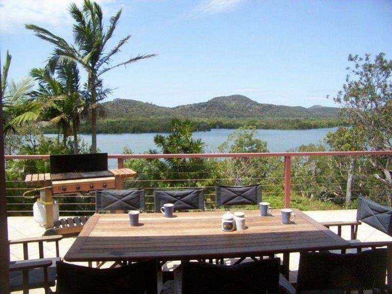 50 Oasis Drive, Russell Island QLD 4184