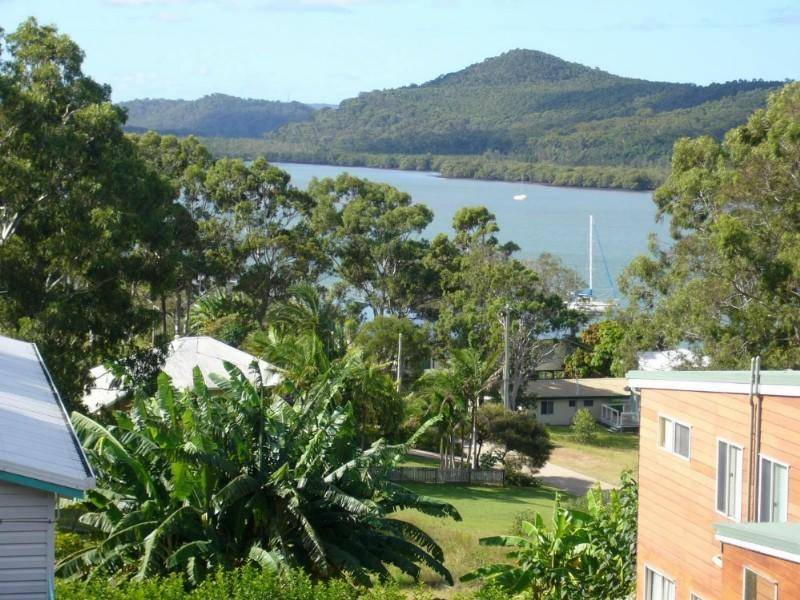 66 Seaward Drive, Russell Island QLD 4184