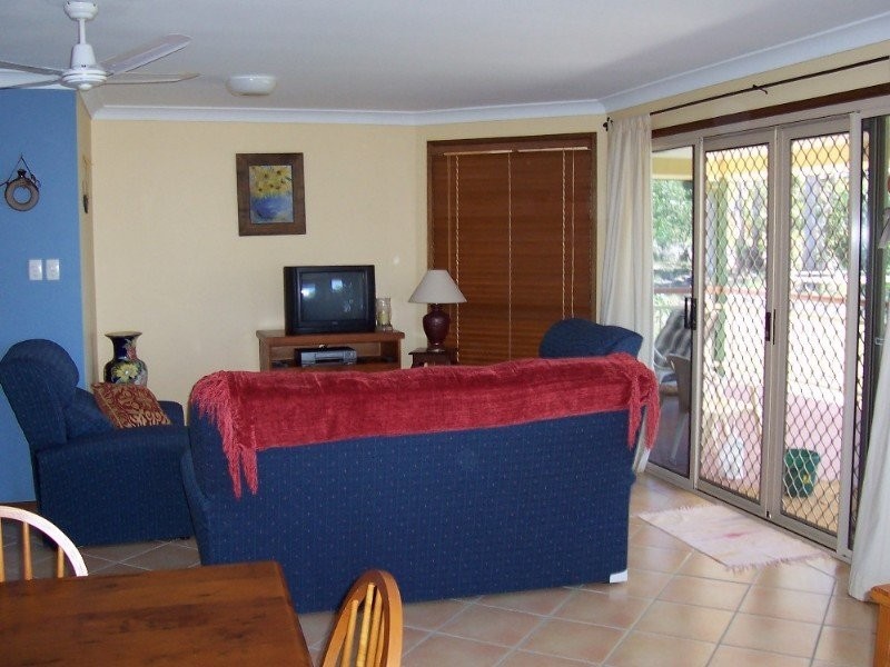 106 Minjerriba Rd, Russell Island QLD 4184