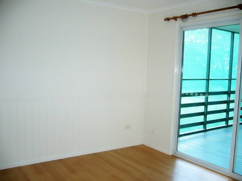 16 Nicholas St, Russell Island QLD 4184