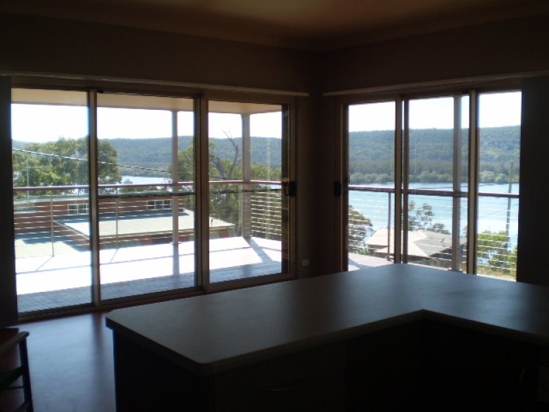 66 Seaward Drive, Russell Island QLD 4184