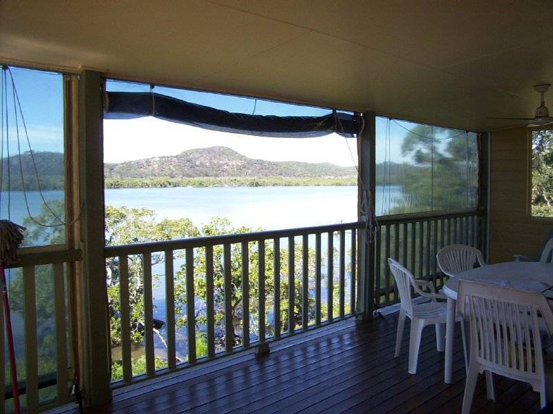 14 Oasis Drive, Russell Island QLD 4184