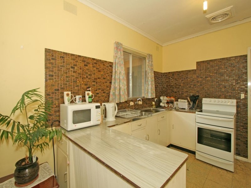 94 Bains Road, Morphett Vale SA 5162