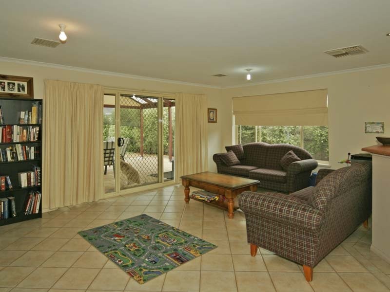 74 Farnsworth Drive, Morphett Vale SA 5162