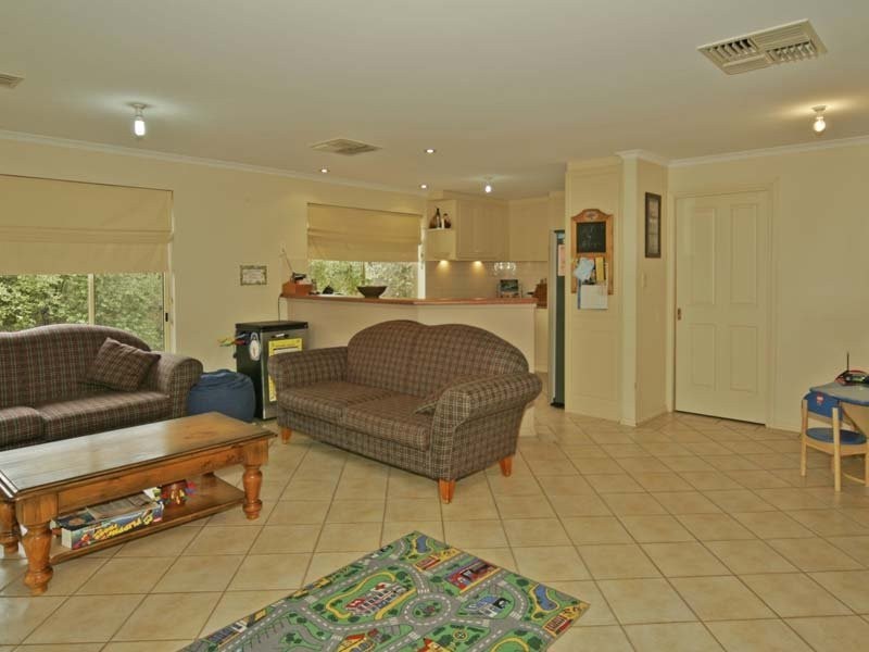 74 Farnsworth Drive, Morphett Vale SA 5162