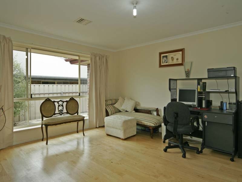 74 Farnsworth Drive, Morphett Vale SA 5162