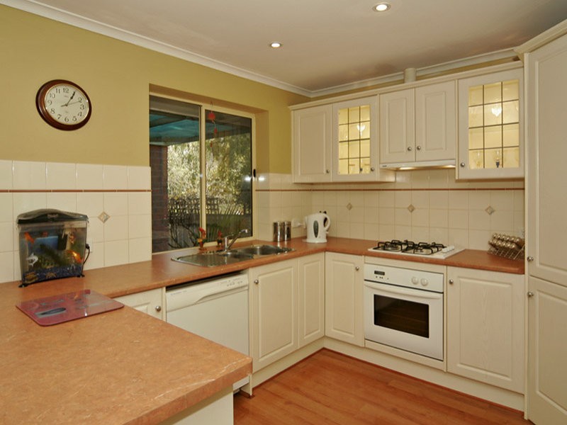 15 Woodham Court, Aberfoyle Park SA 5159