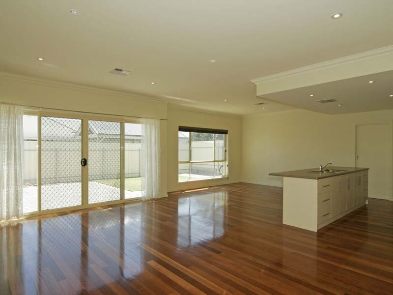 23 Saltash Avenue, Christies Beach SA 5165