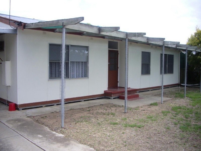 12 Buik Street, Bordertown SA 5268