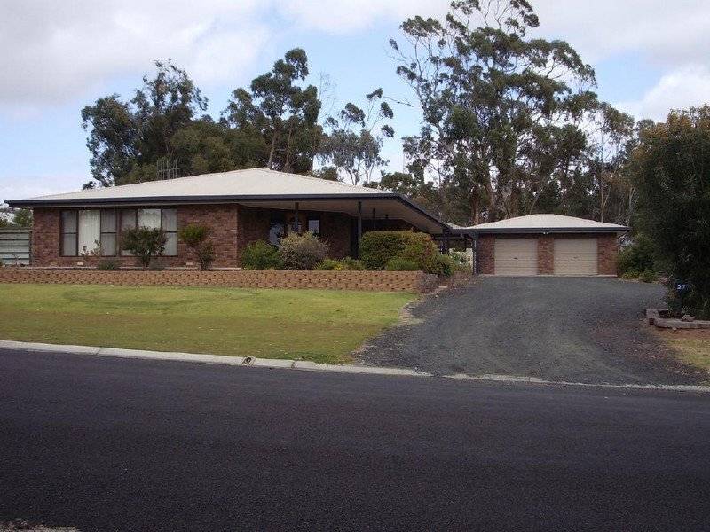 27 Creecoona Terrace, Bordertown SA 5268