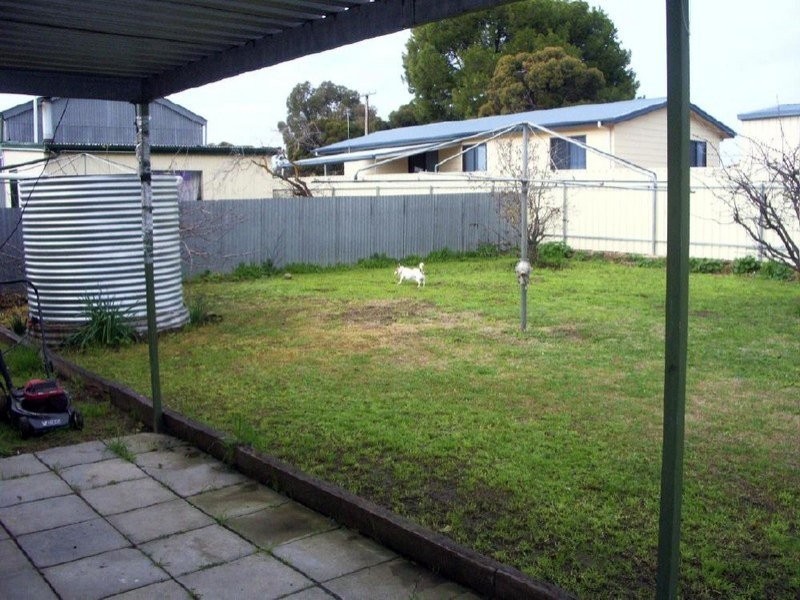 10 Oliver, Bordertown SA 5268