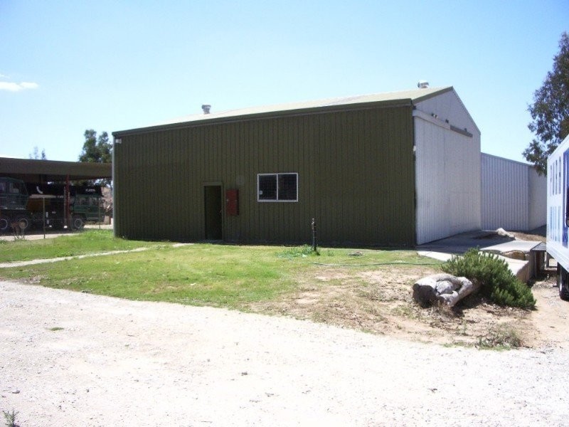 * Dukes Hwy, Bordertown SA 5268