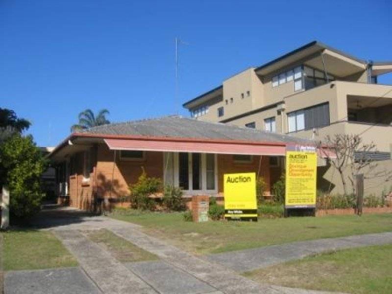 26 Armrick Avenue, Broadbeach QLD 4218