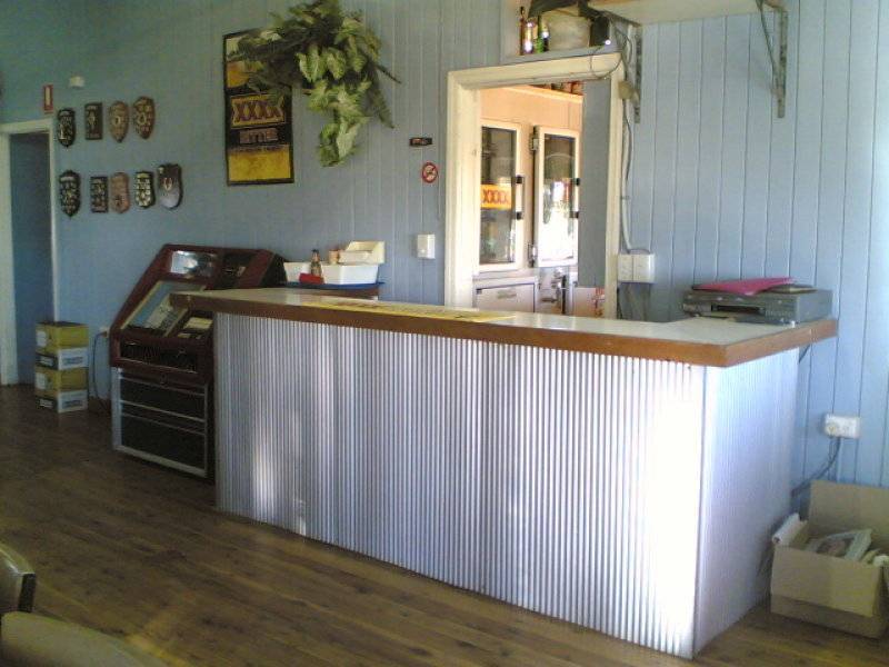 Amby Hotel, 17 Queen Street, Amby QLD 4462