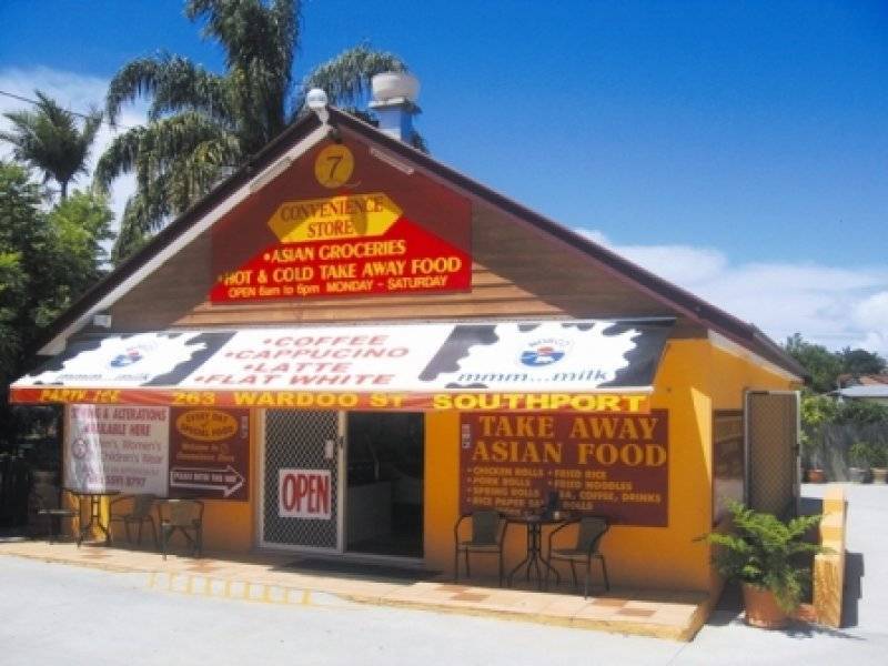 263 Wardoo Street, Southport QLD 4215