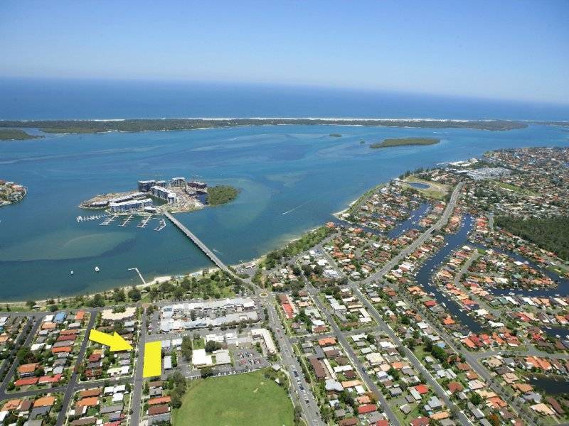 14 Bruce Avenue, Paradise Point QLD 4216