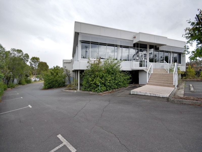 3515 Pacific Highway, Springwood QLD 4127